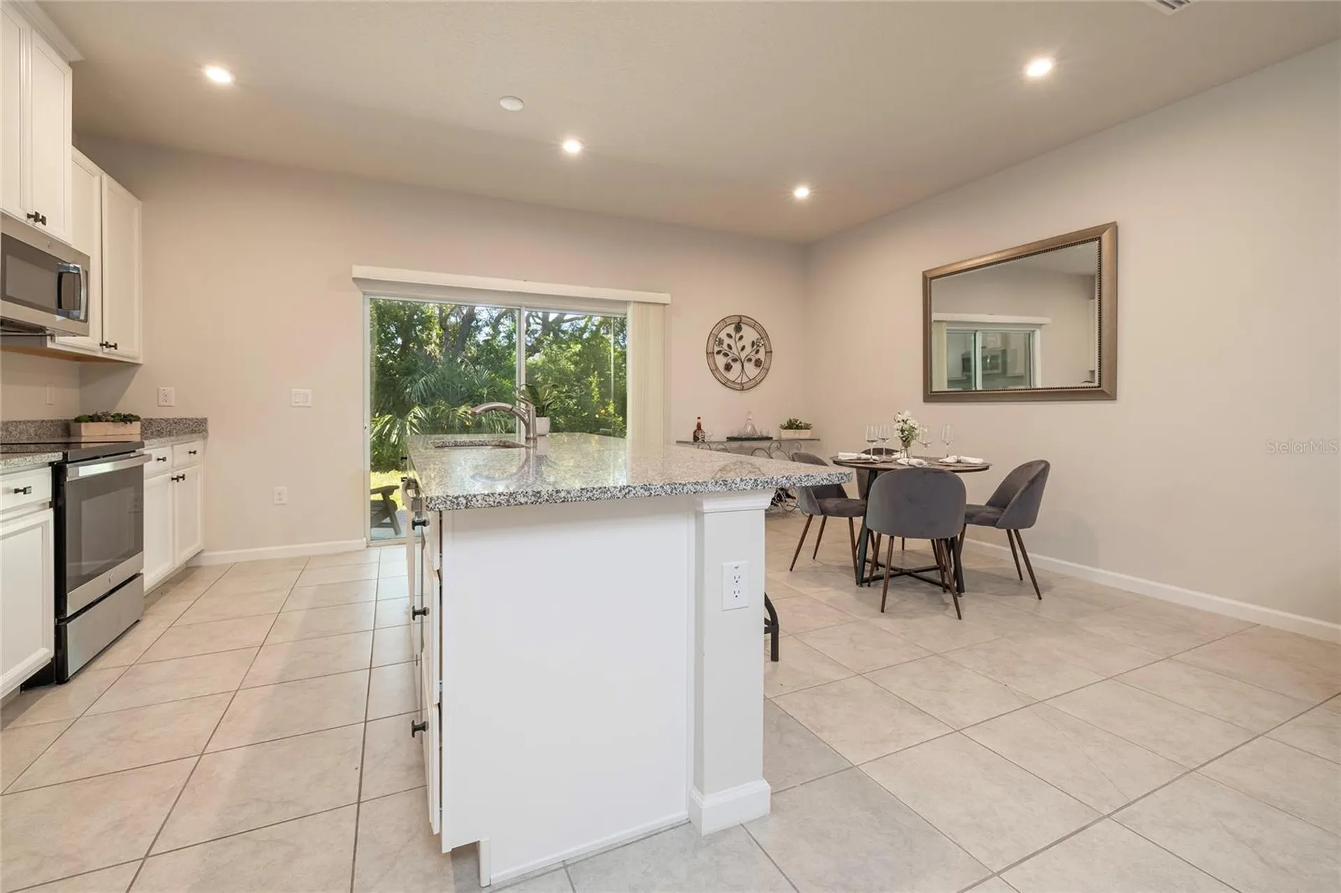4298 Harbour Palm Drive Holiday FL 34691