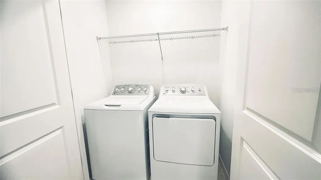 8500 Lunar Skye Street Sarasota FL 34241