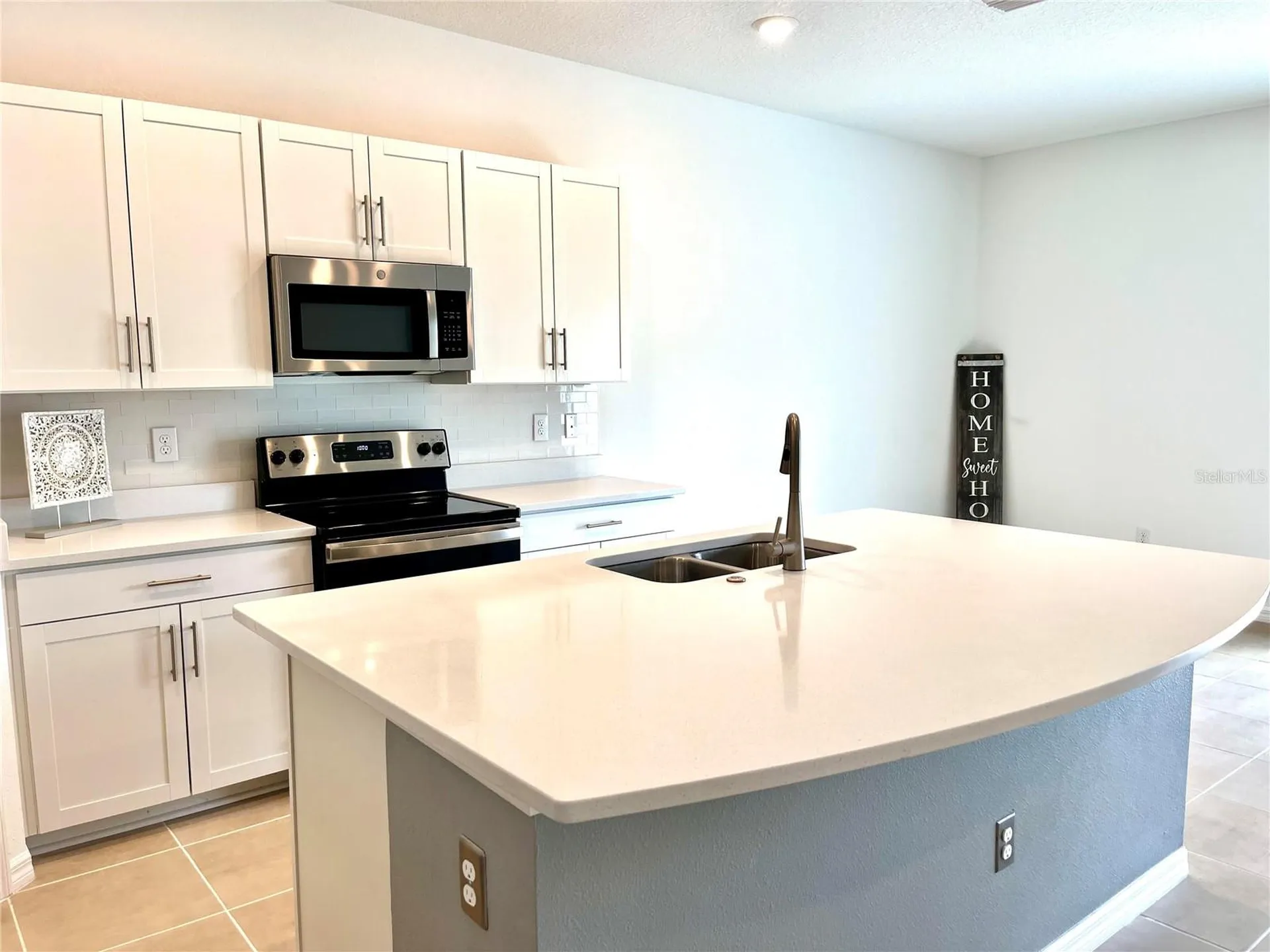 8500 Lunar Skye Street Sarasota FL 34241