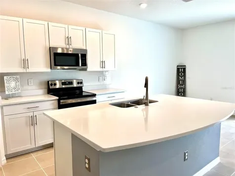 8500 Lunar Skye Street Sarasota FL 34241
