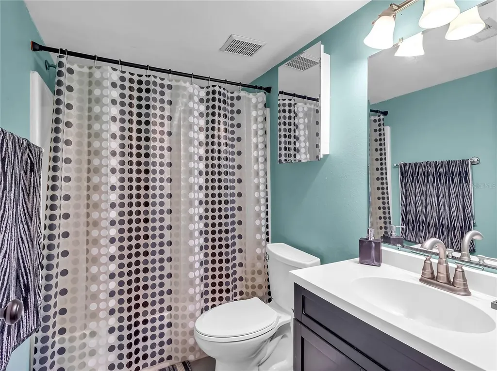 14466 Reuter Strasse Circle Tampa FL 33613