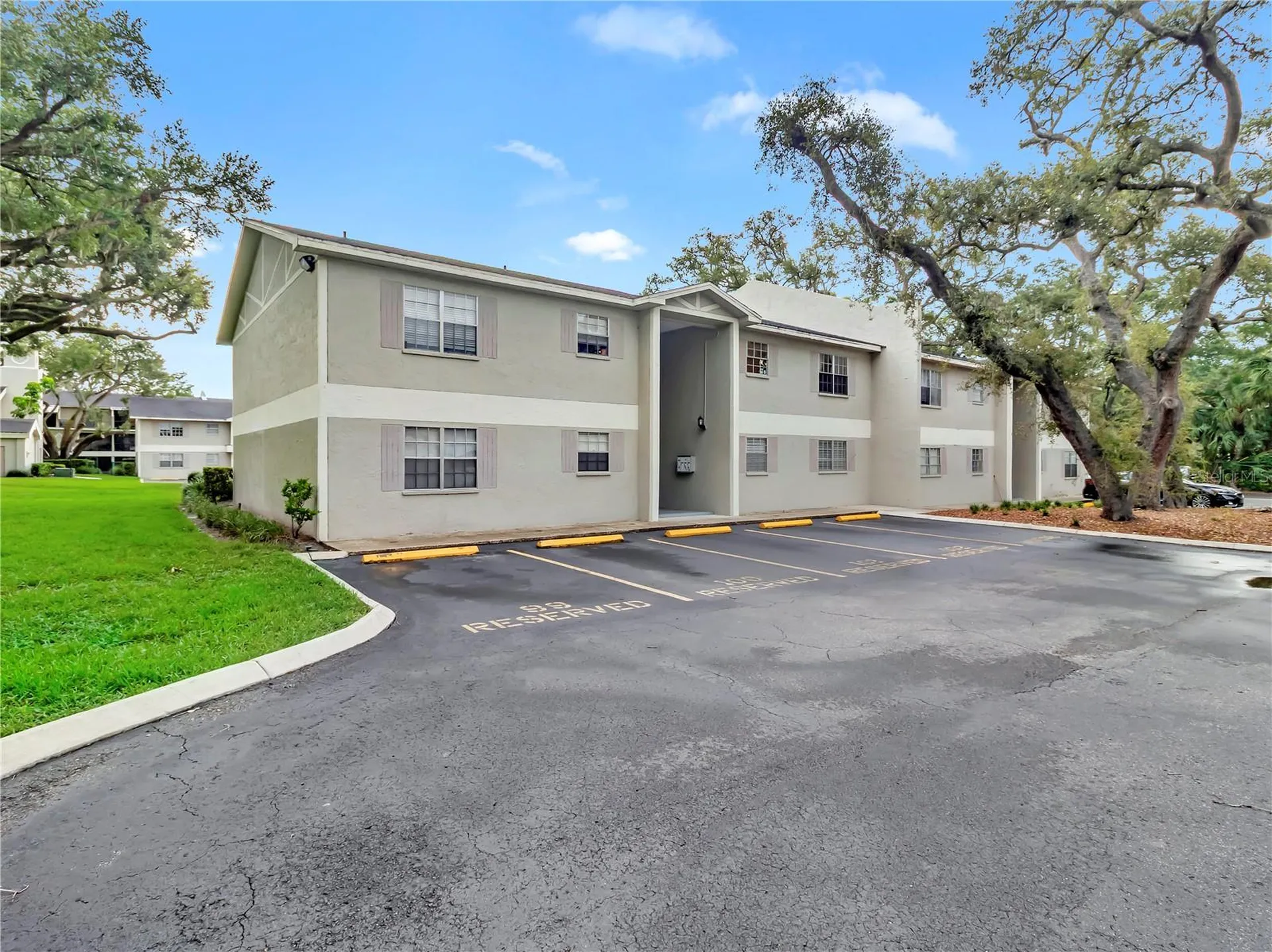 14466 Reuter Strasse Circle Tampa FL 33613