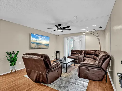 14466 Reuter Strasse Circle Tampa FL 33613