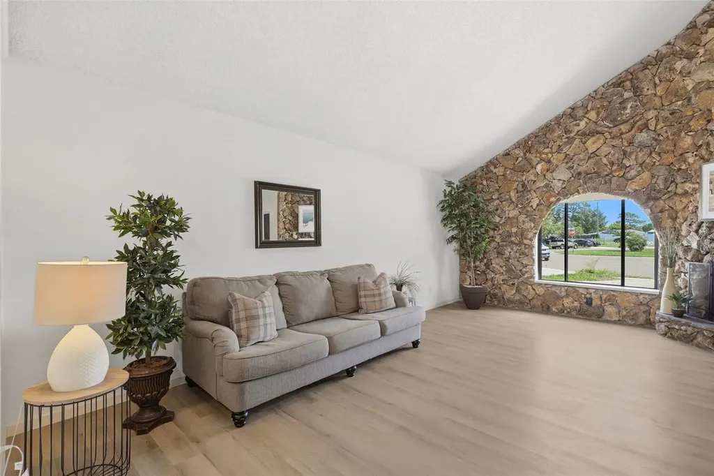 4072 Vanet Court Orlando FL 32822