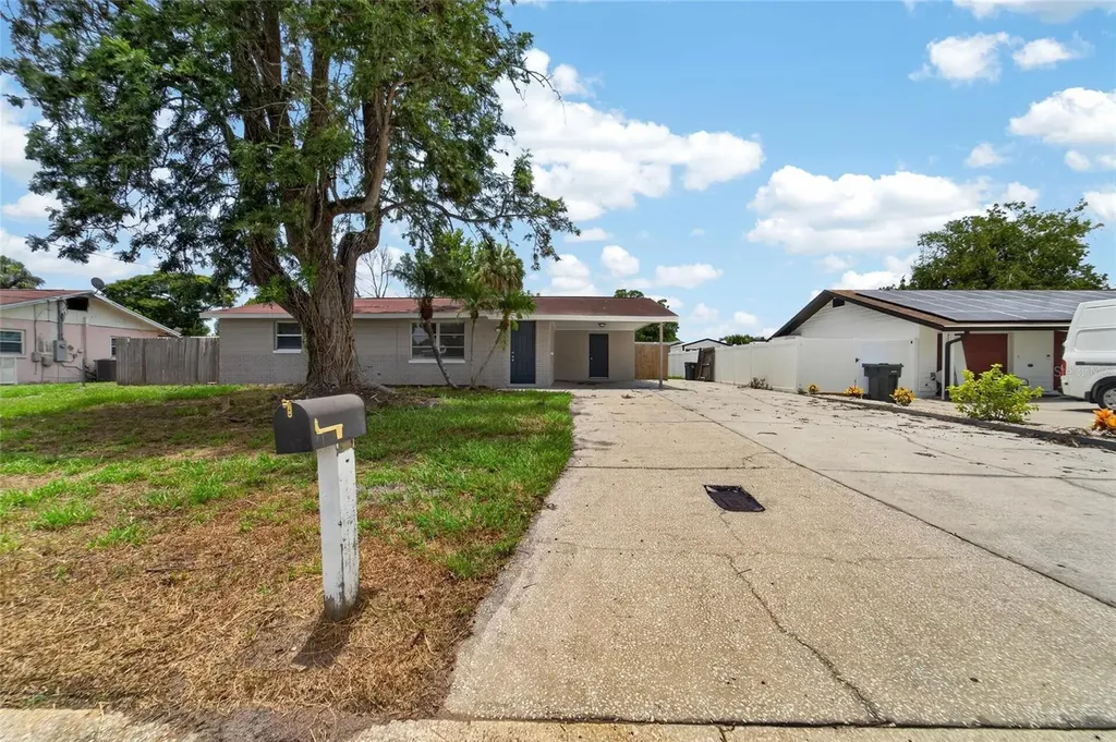 5010 Shetland Avenue Tampa FL 33615