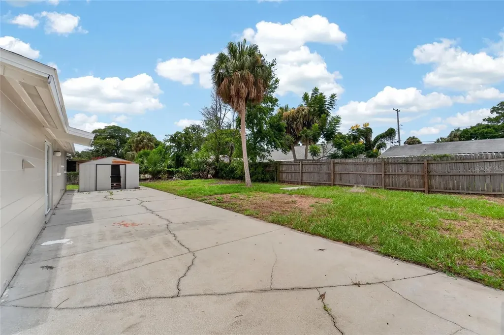 5010 Shetland Avenue Tampa FL 33615