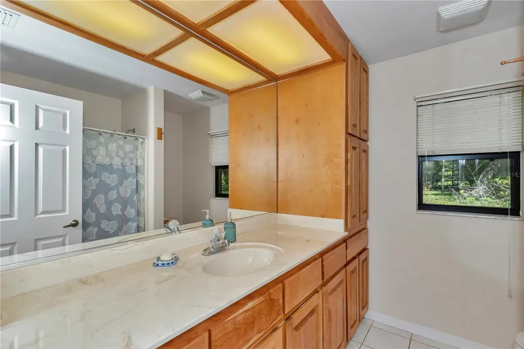 17690 SE 66 Place Morriston FL 32668