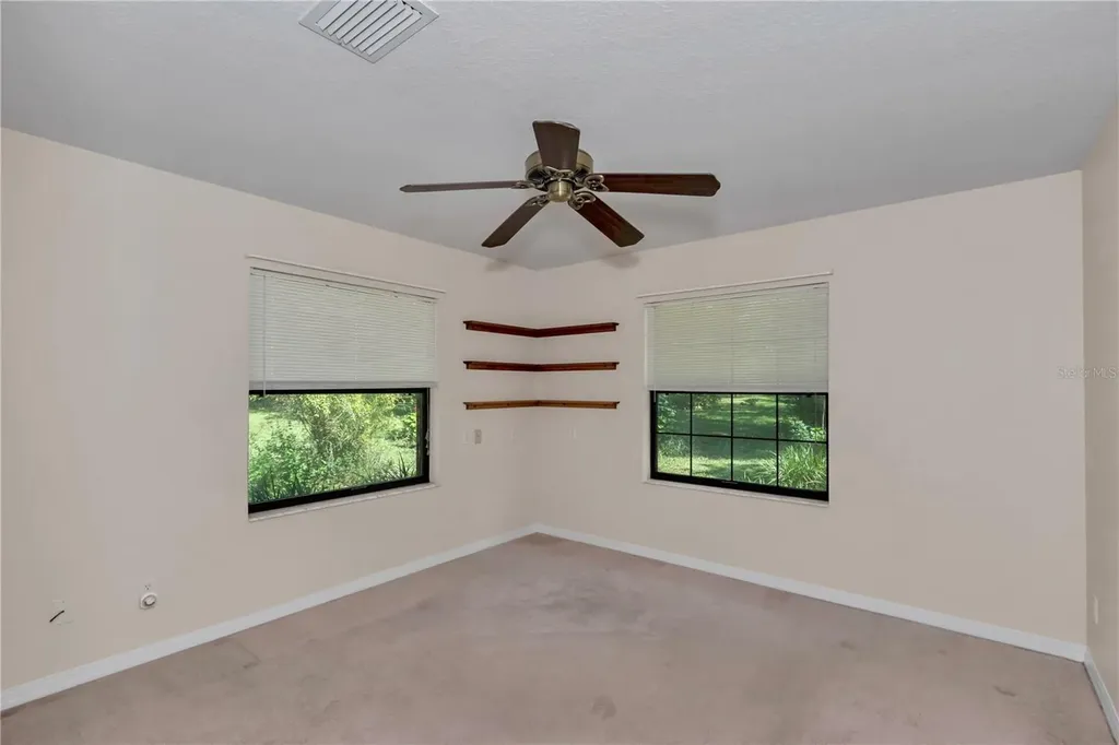 17690 SE 66 Place Morriston FL 32668