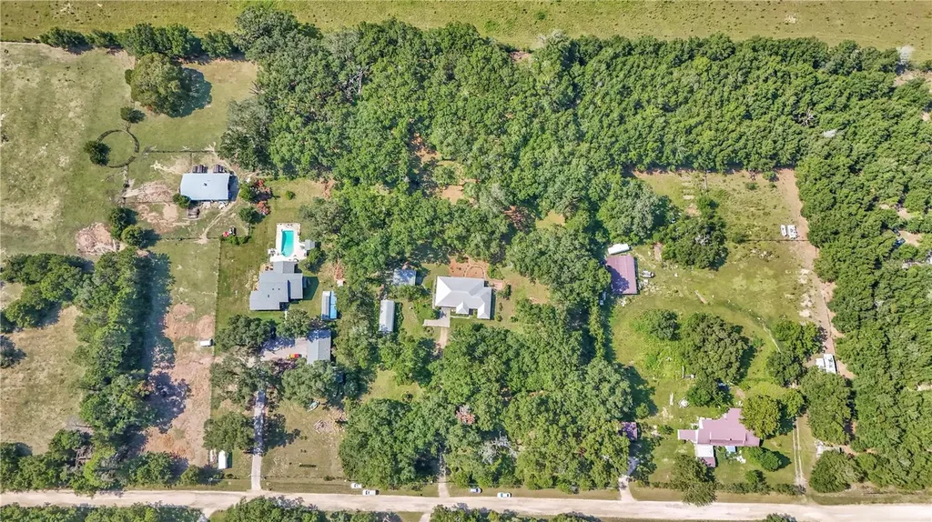 17690 SE 66 Place Morriston FL 32668