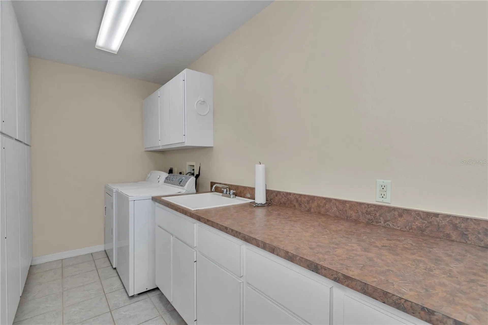 17690 SE 66 Place Morriston FL 32668