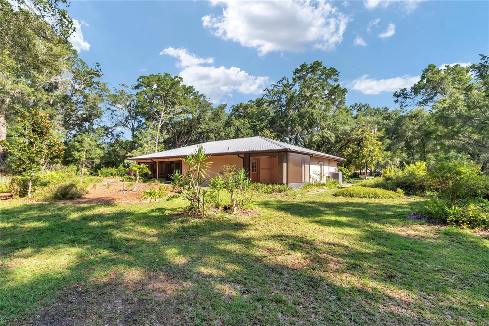 17690 SE 66 Place Morriston FL 32668