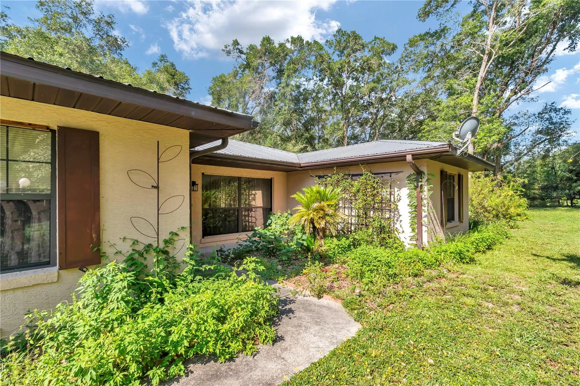 17690 SE 66 Place Morriston FL 32668