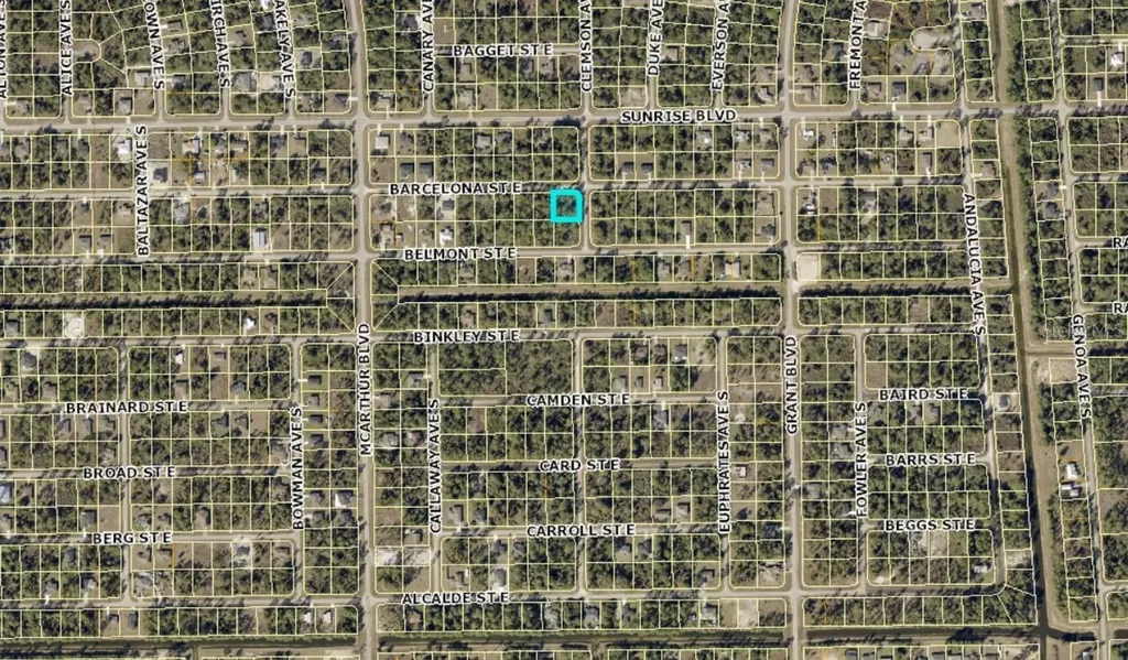 1026 Barcelona Street E Lehigh Acres FL 33974