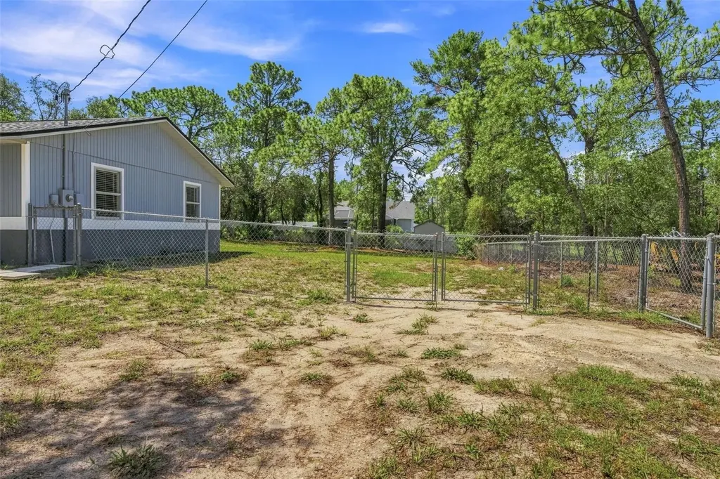 10380 Golden Avenue Weeki Wachee FL 34613