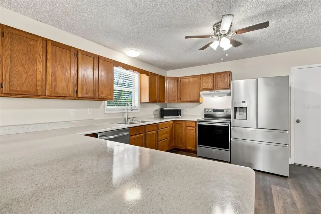 10380 Golden Avenue Weeki Wachee FL 34613