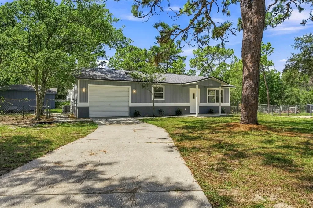 10380 Golden Avenue Weeki Wachee FL 34613