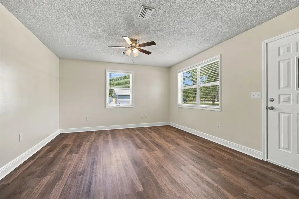 10380 Golden Avenue Weeki Wachee FL 34613