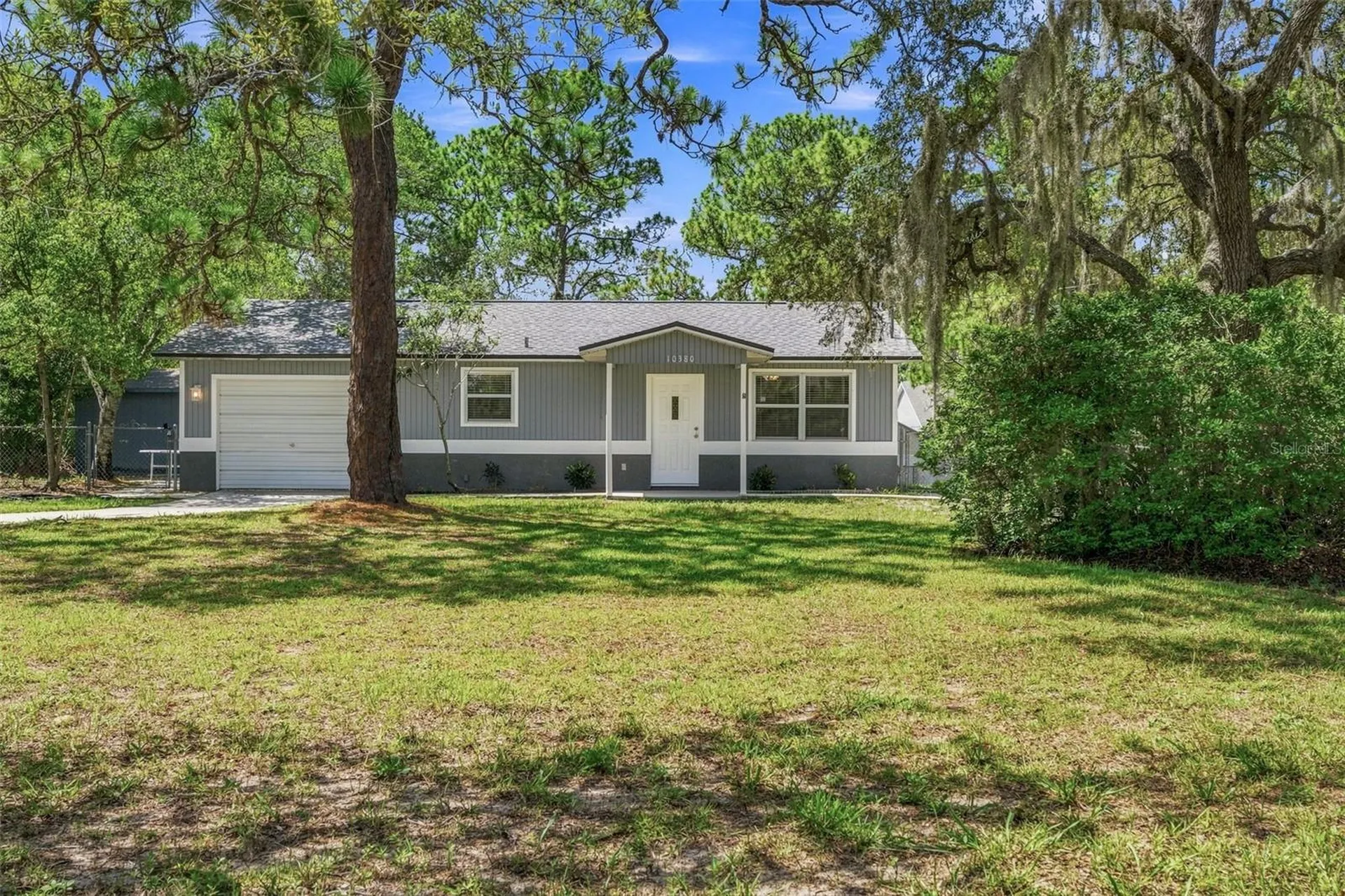 10380 Golden Avenue Weeki Wachee FL 34613