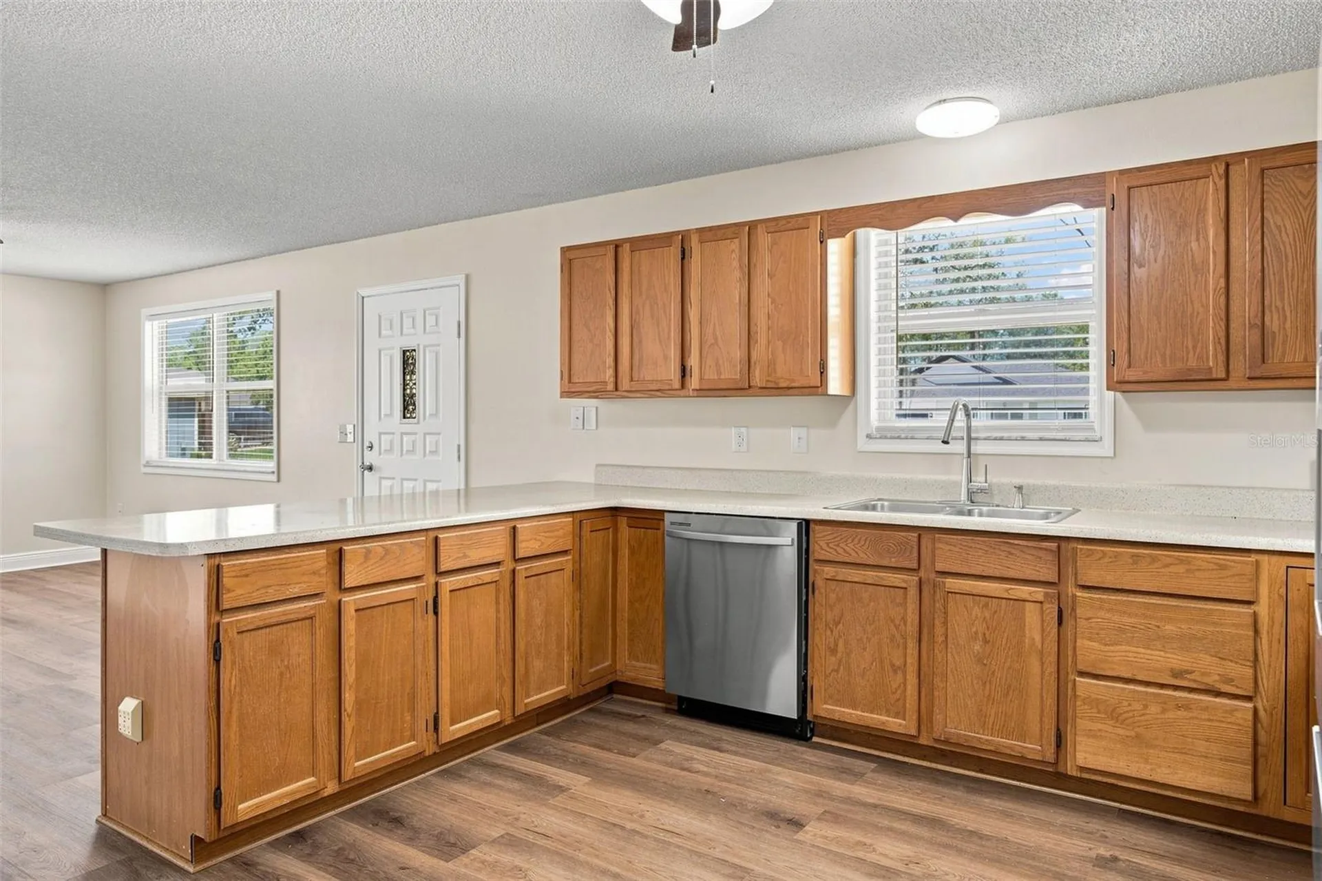 10380 Golden Avenue Weeki Wachee FL 34613