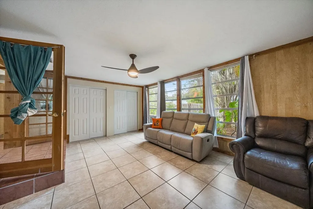 4102 Royal Palm Avenue Sarasota FL 34234