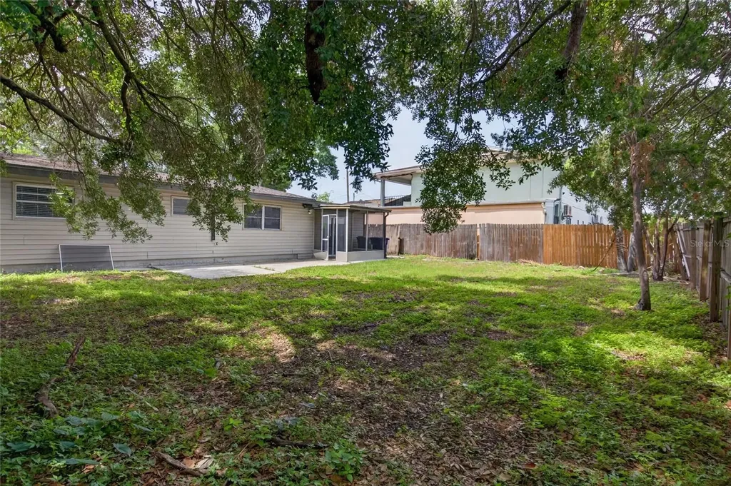 3615 W Rogers Avenue Tampa FL 33611