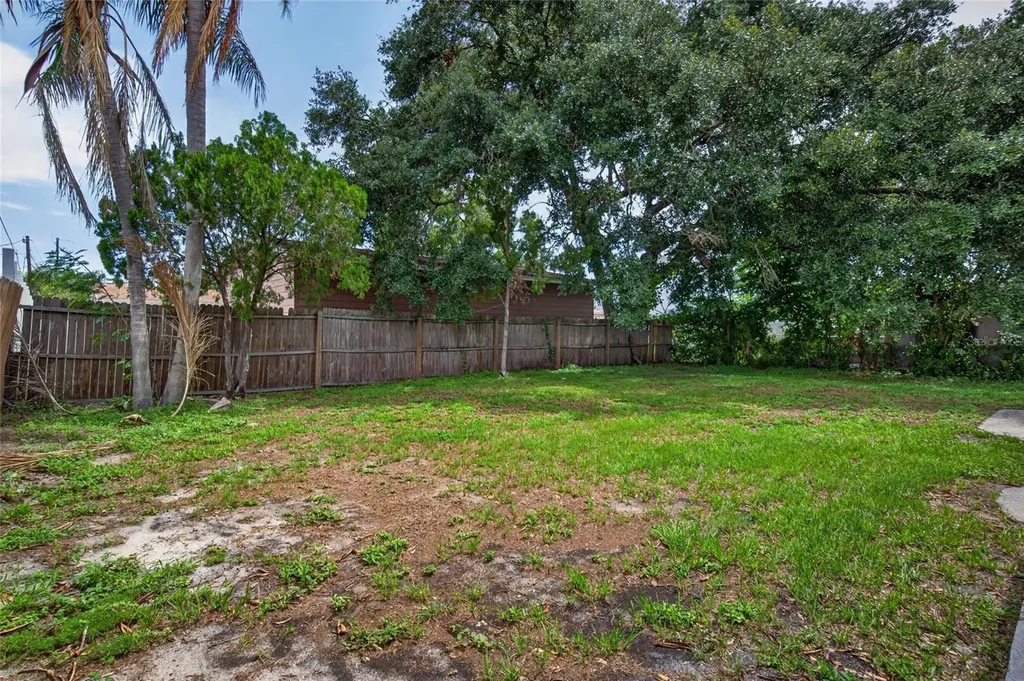 3615 W Rogers Avenue Tampa FL 33611
