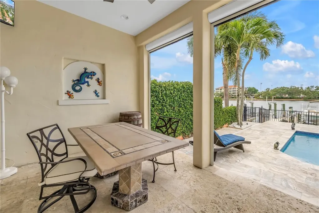 1133 Abbeys Way Tampa FL 33602
