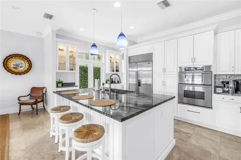 1133 Abbeys Way Tampa FL 33602