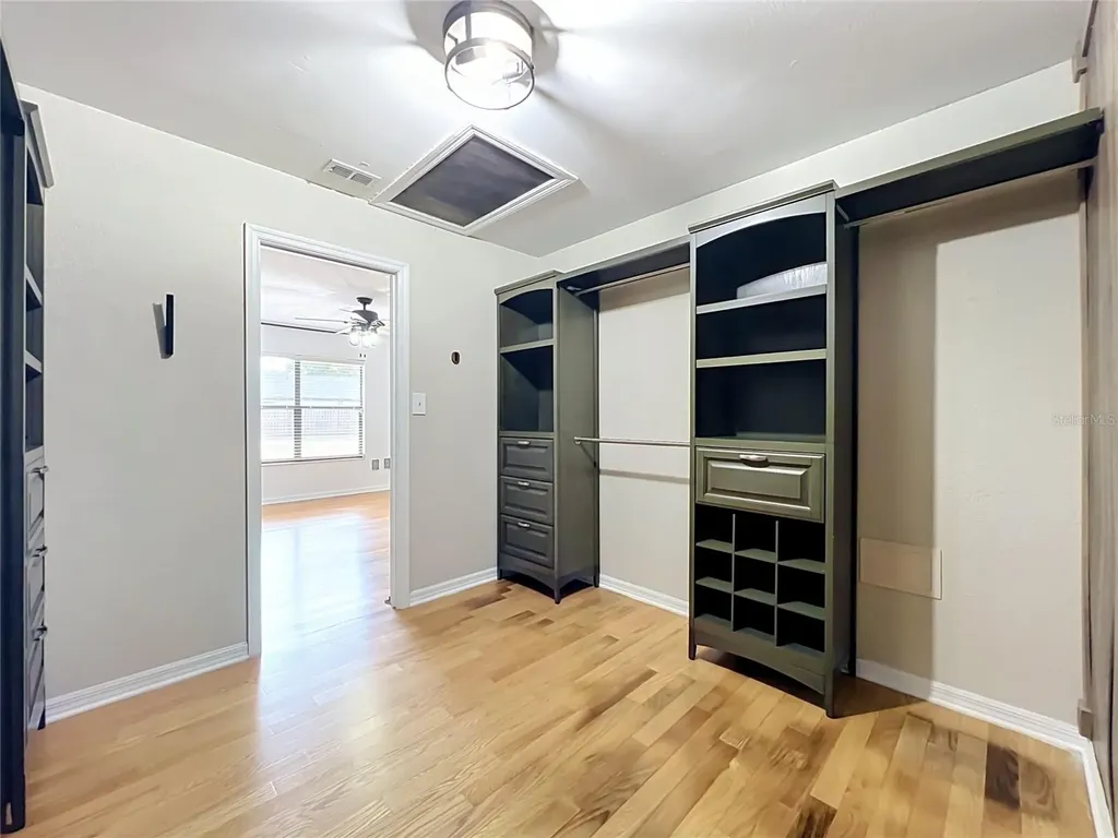 25121 Algonquin Avenue Sorrento FL 32776