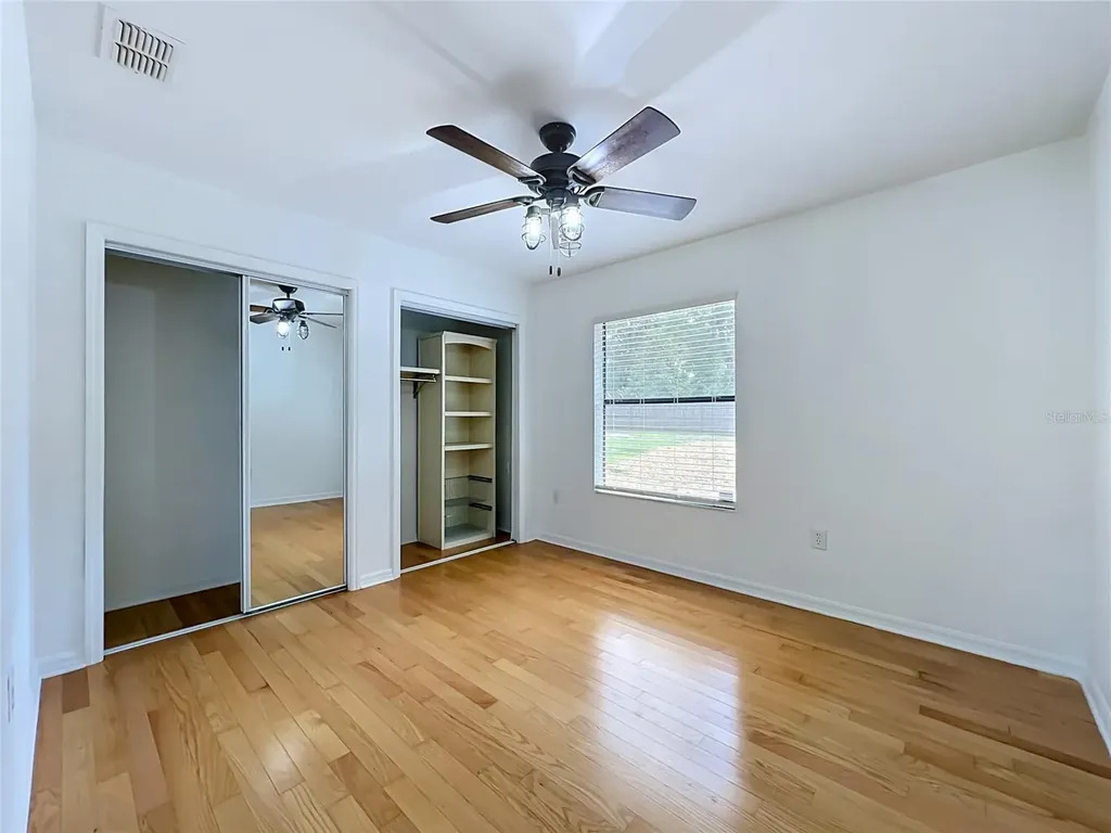 25121 Algonquin Avenue Sorrento FL 32776