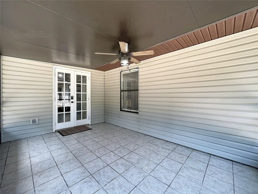 25121 Algonquin Avenue Sorrento FL 32776