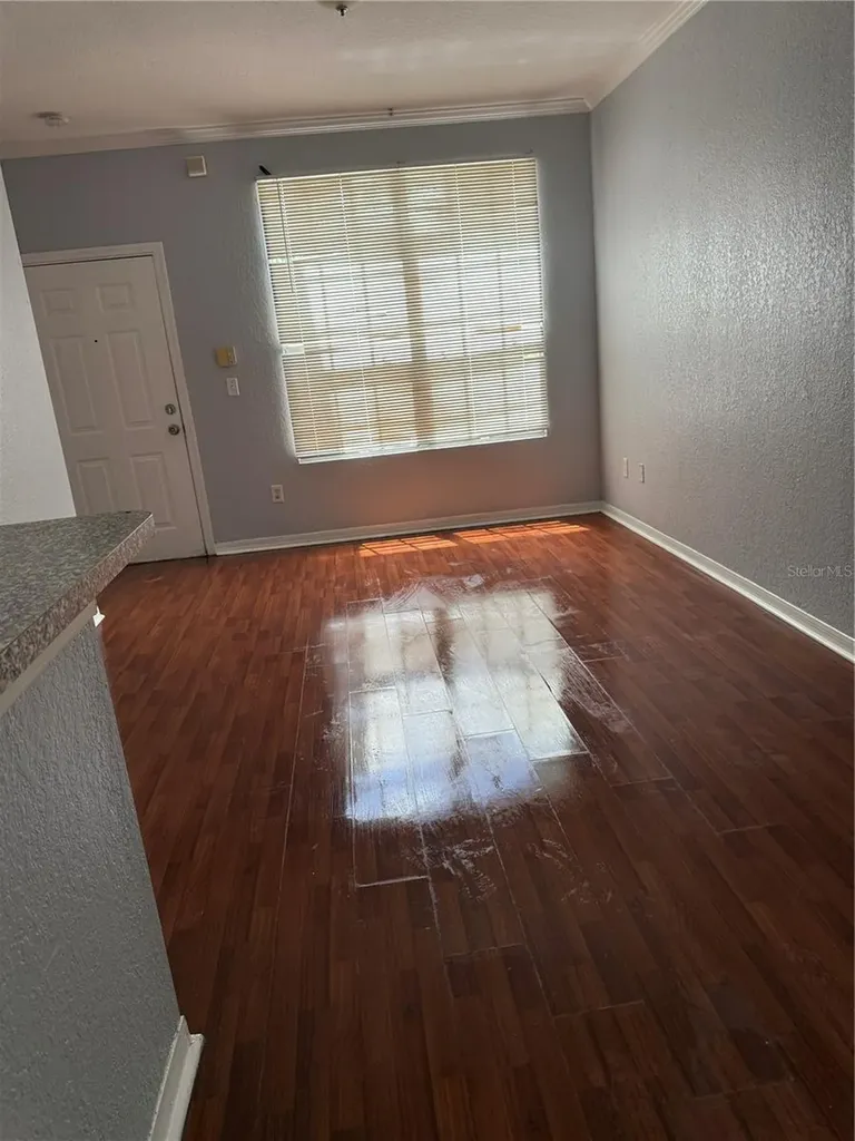 6384 Raleigh Street Orlando FL 32835