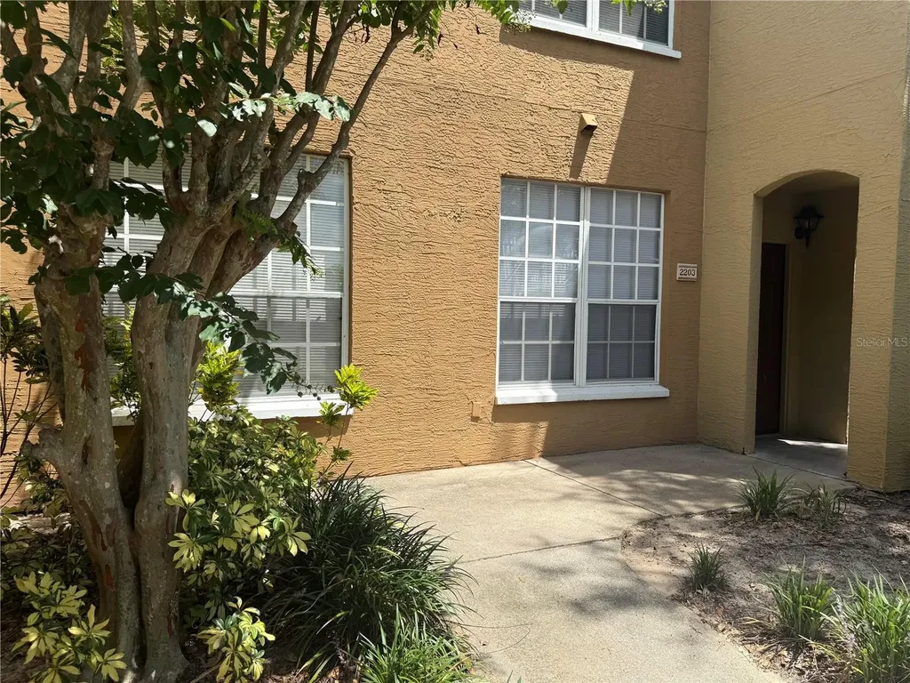 6384 Raleigh Street Orlando FL 32835