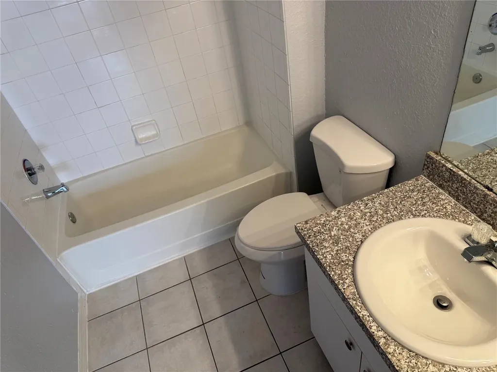 6384 Raleigh Street Orlando FL 32835
