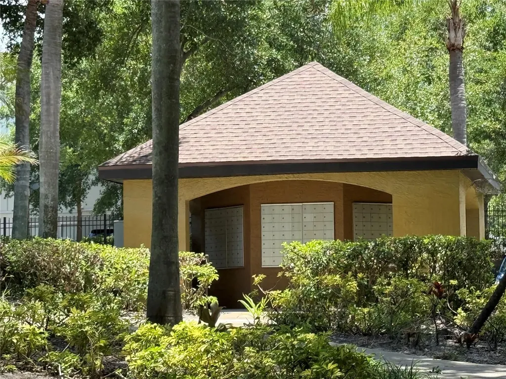 6384 Raleigh Street Orlando FL 32835