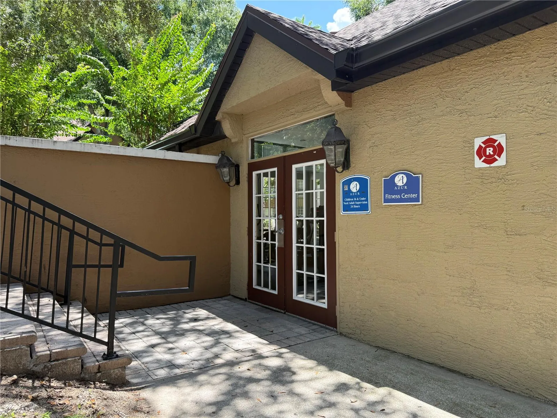 6384 Raleigh Street Orlando FL 32835