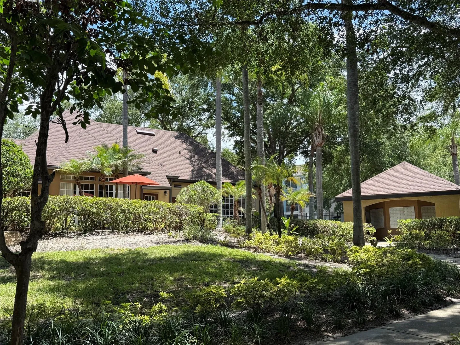 6384 Raleigh Street Orlando FL 32835