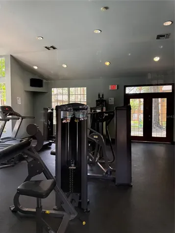 6384 Raleigh Street Orlando FL 32835