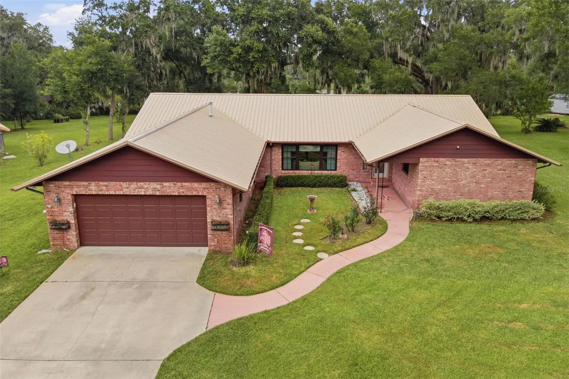 38700 Lakeview Drive Lady Lake FL 32159