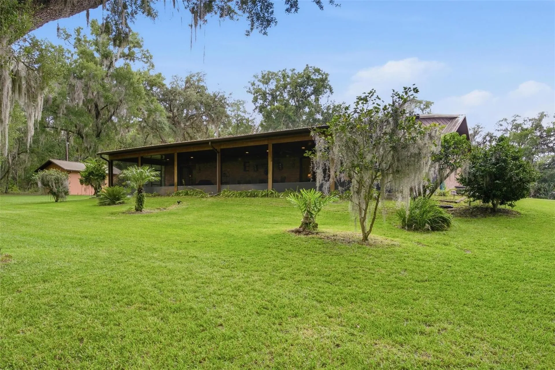 38700 Lakeview Drive Lady Lake FL 32159