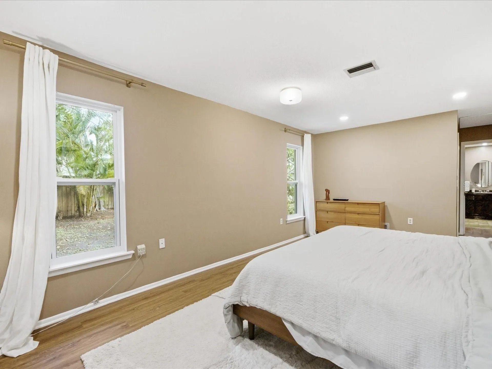 419 Wayfarer Court Tarpon Springs FL 34689