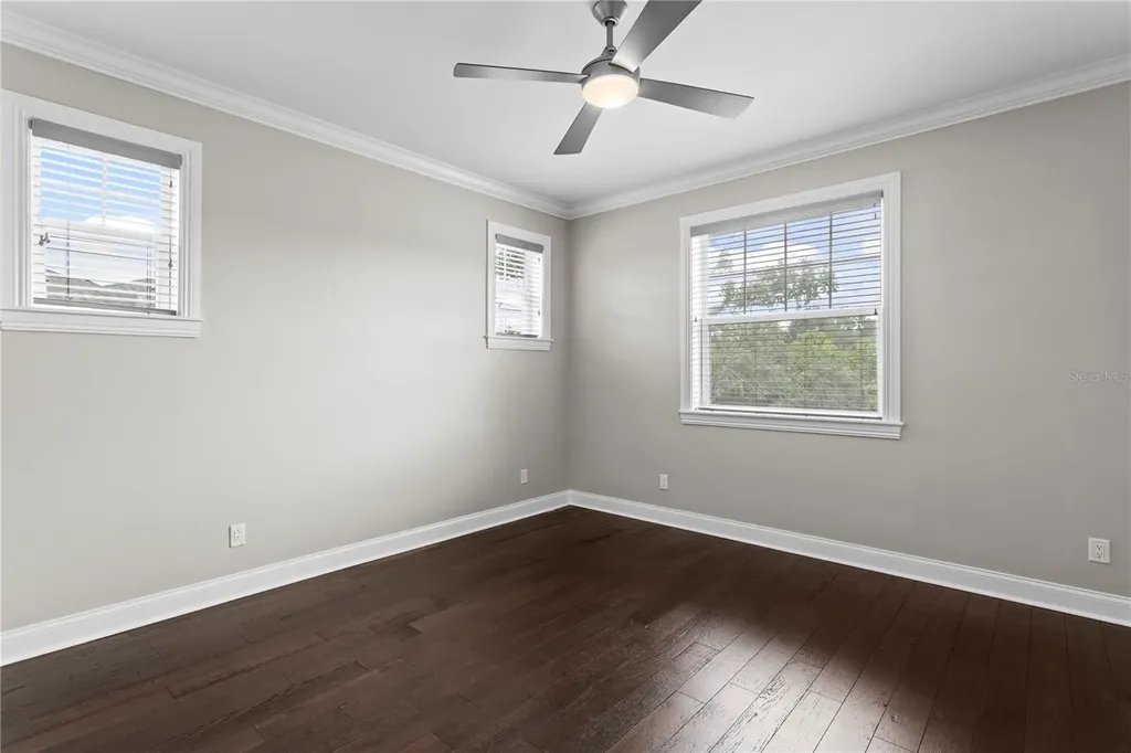 5016 W Evelyn Drive Tampa FL 33609