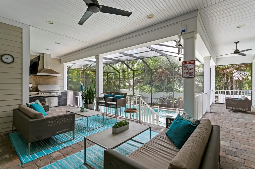 5016 W Evelyn Drive Tampa FL 33609