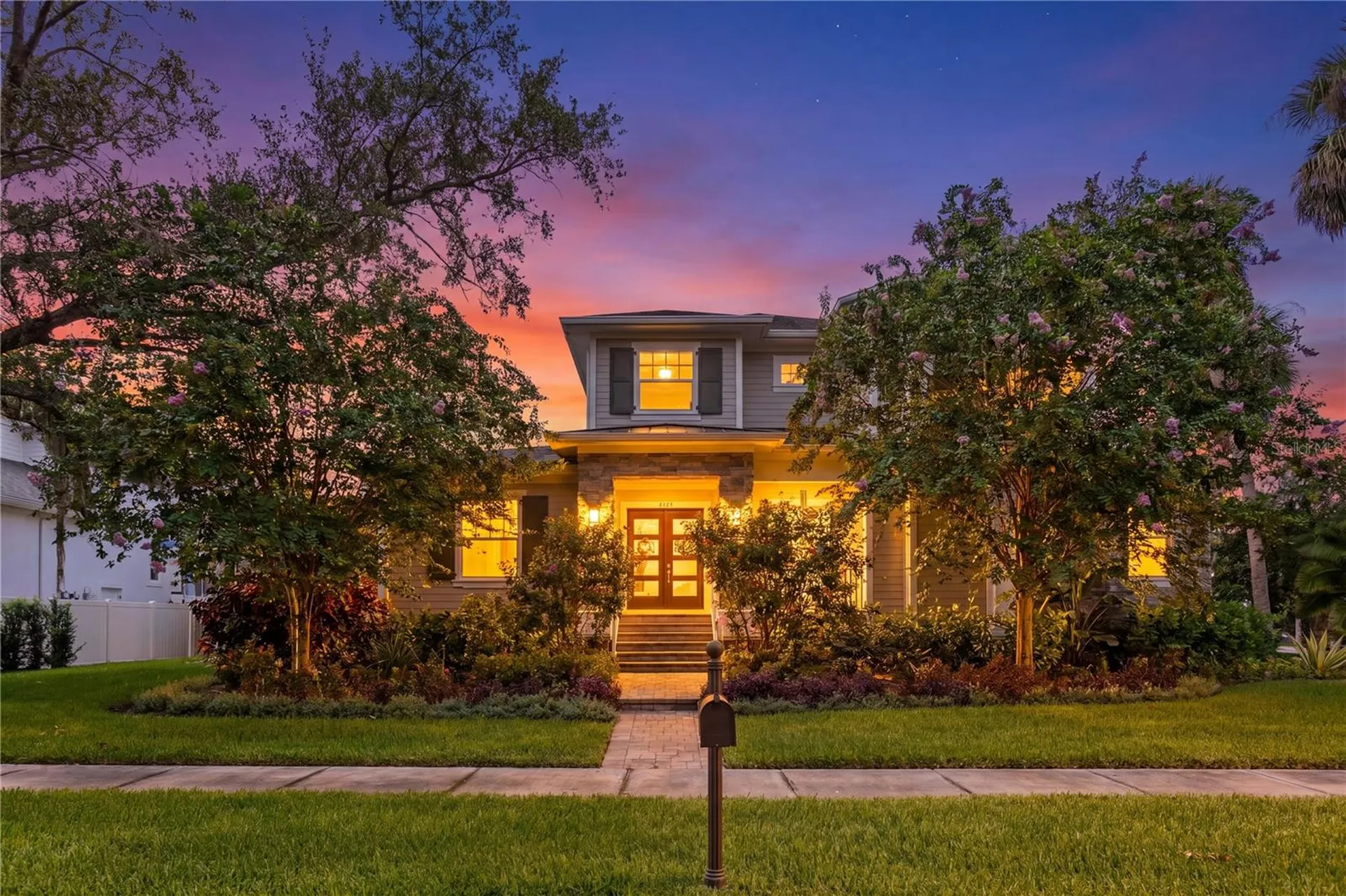 5016 W Evelyn Drive Tampa FL 33609