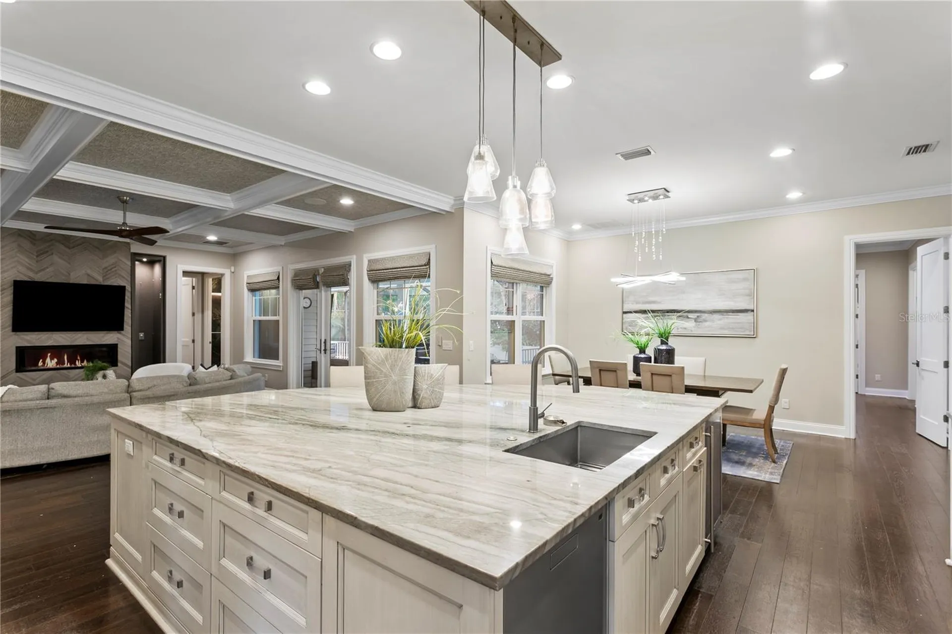 5016 W Evelyn Drive Tampa FL 33609
