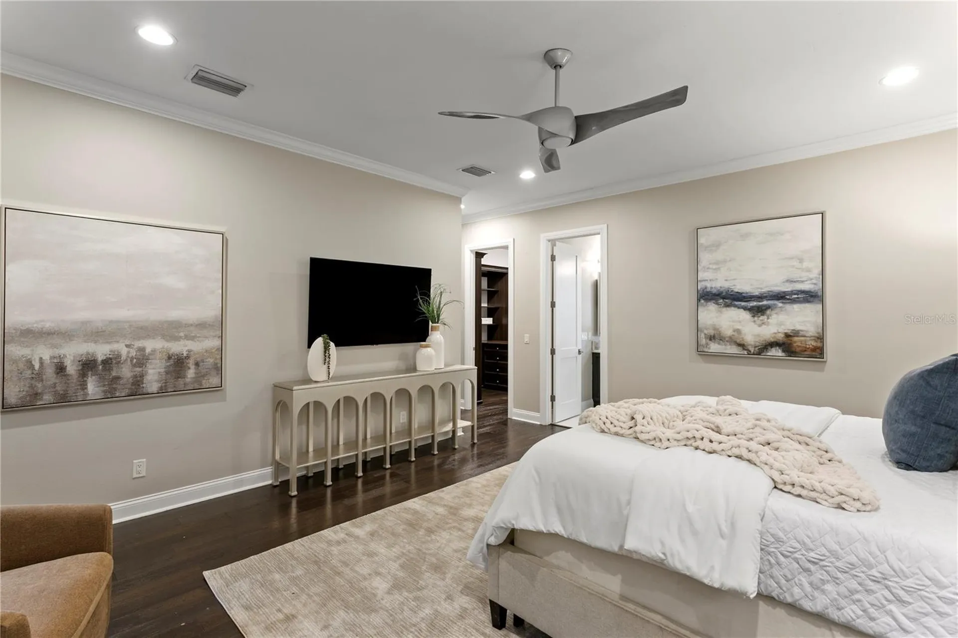 5016 W Evelyn Drive Tampa FL 33609
