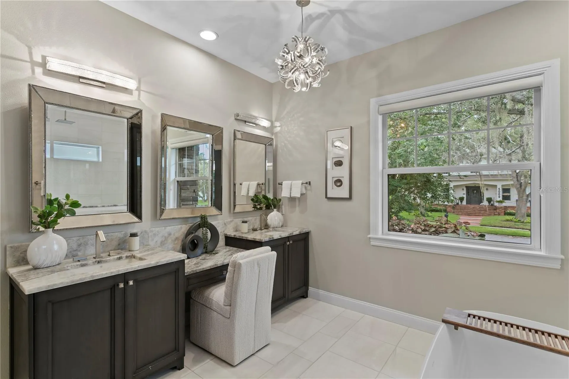 5016 W Evelyn Drive Tampa FL 33609