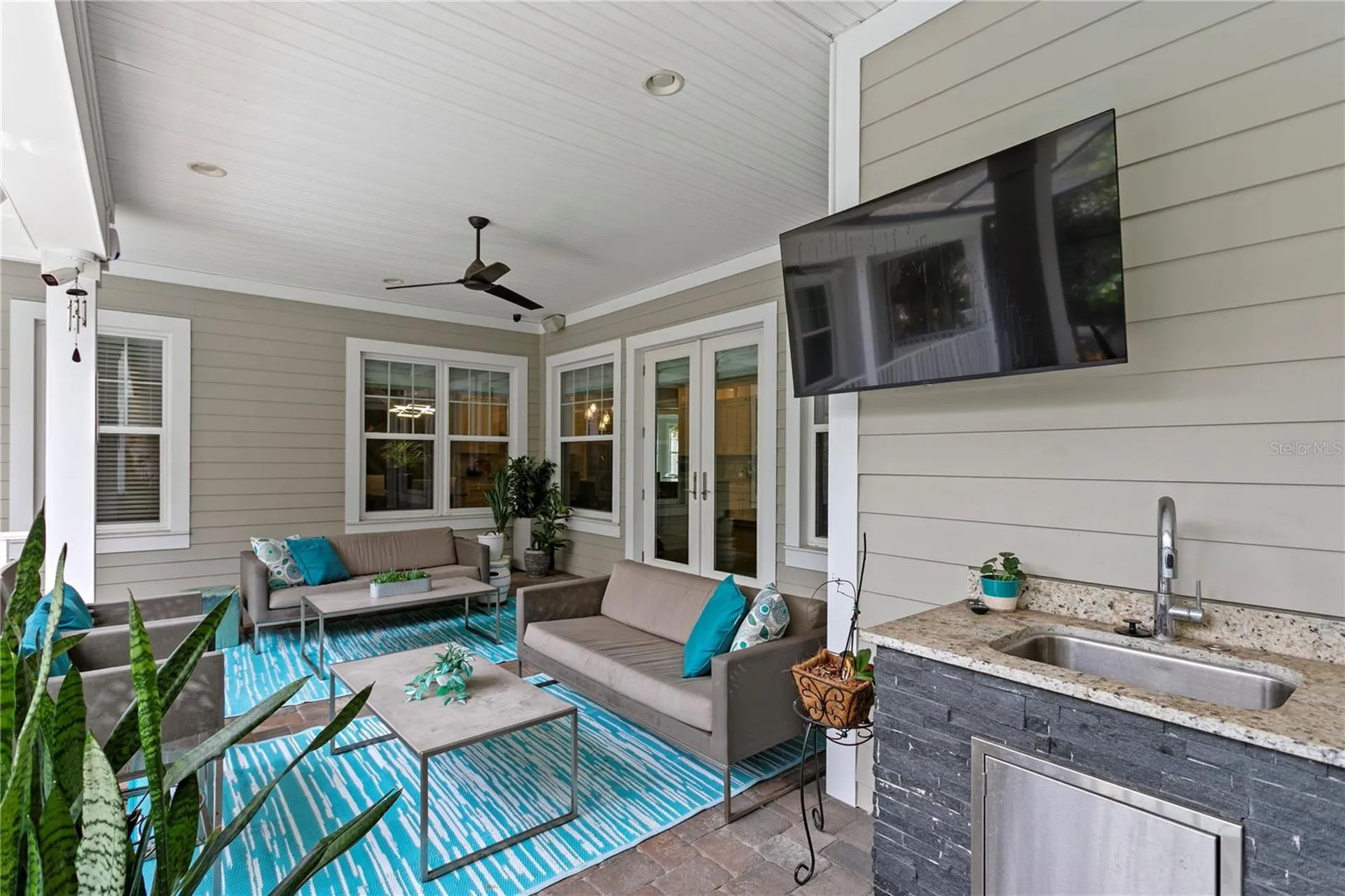 5016 W Evelyn Drive Tampa FL 33609
