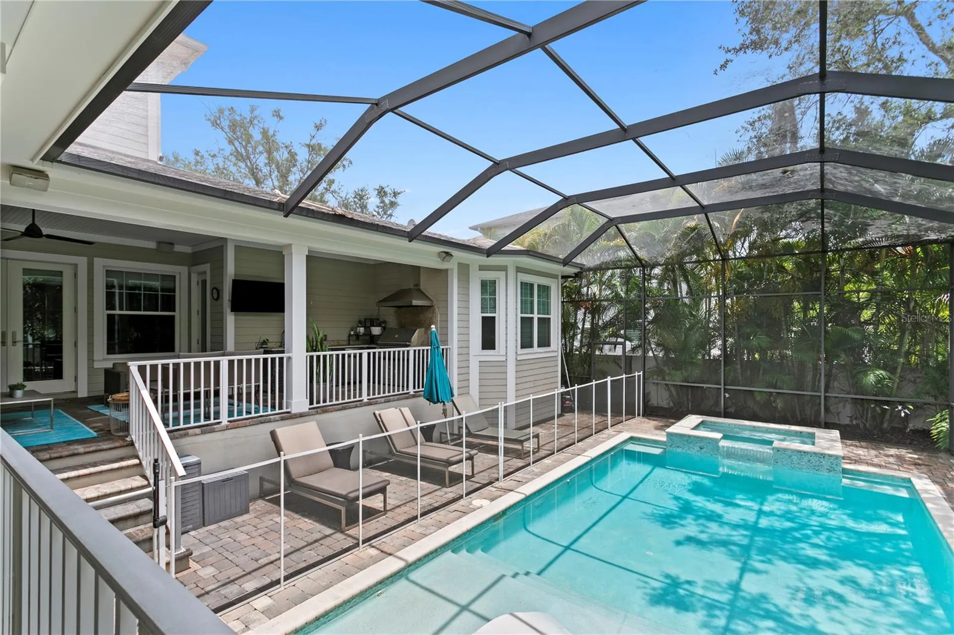 5016 W Evelyn Drive Tampa FL 33609