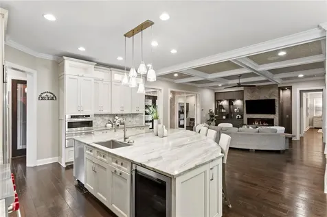 5016 W Evelyn Drive Tampa FL 33609
